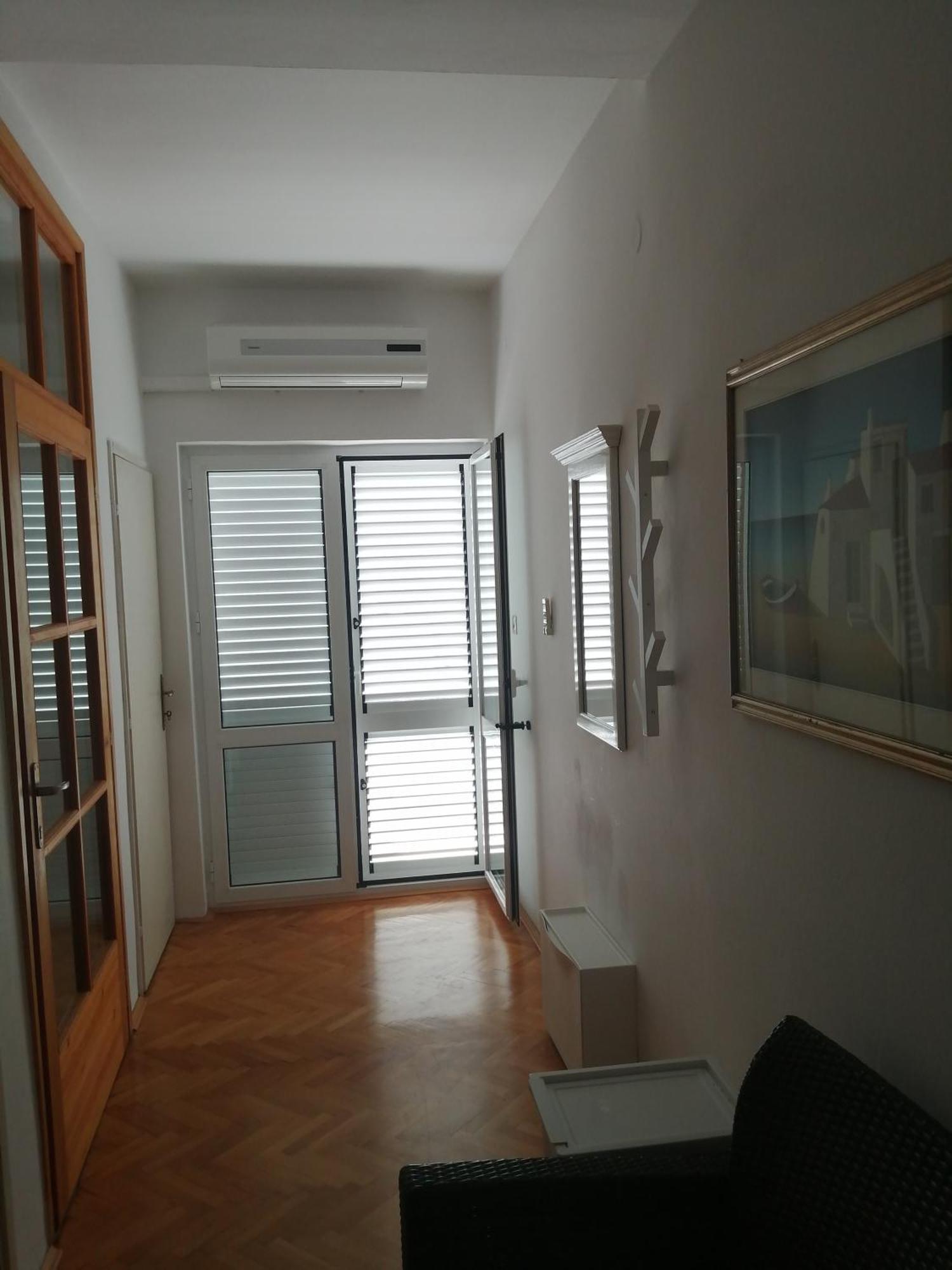Apartment Apartment